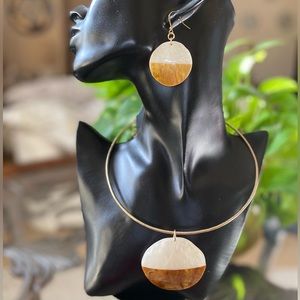 Beautiful Circular Style Choker Necklace Set